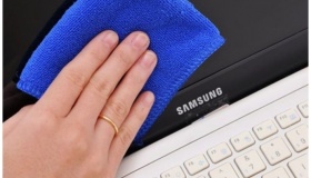 Cách làm vệ sinh màn hình máy tính an toàn và sáng bóng như mới