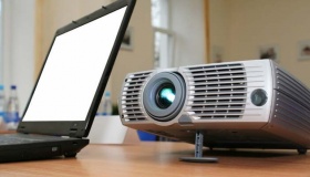 Khắc phục máy tính không kết nối được máy chiếu